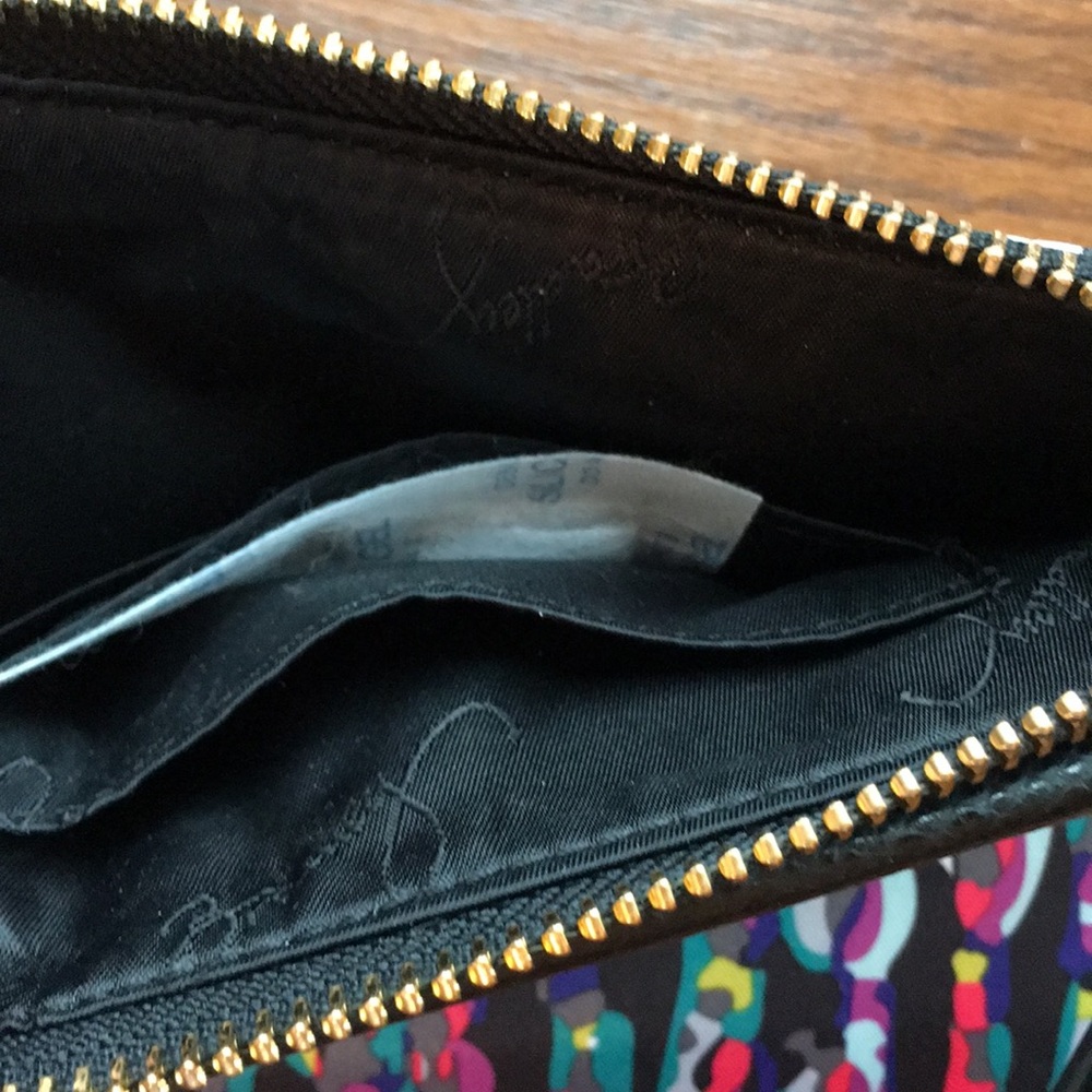 Vera Bradley Wristlet NWT - Picture 3 of 8